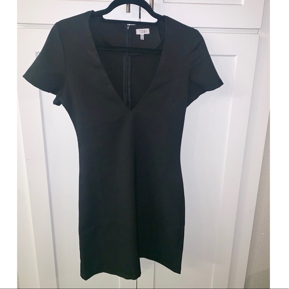Tobi Black V Neck Shift Dress